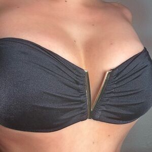 Victorias Secrets bikini top